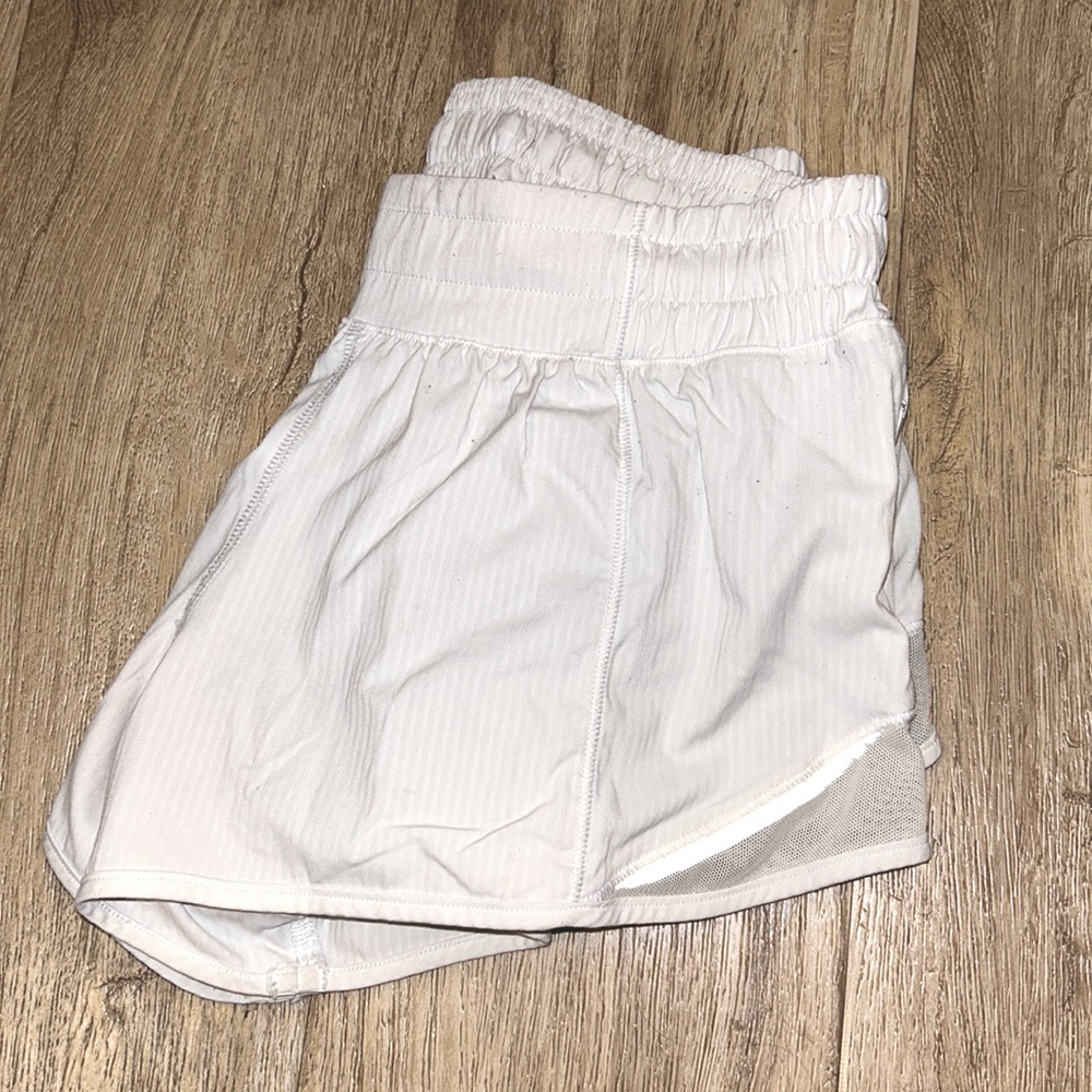 Hotty Hot low-rise Lululemon shorts